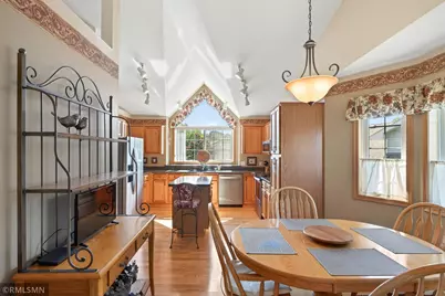 893 Marnie Circle S, Maplewood, MN 55119 - Photo 12