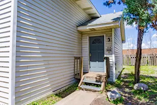 904 9th Ave SE, Minneapolis, MN 55414 - Photo 2