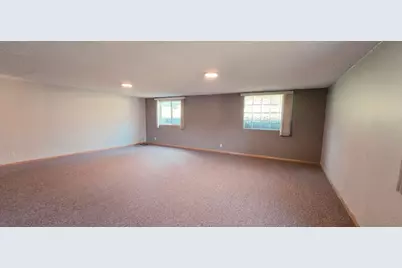 1933 Wilby Road, Albert Lea, MN 56007 - Photo 22