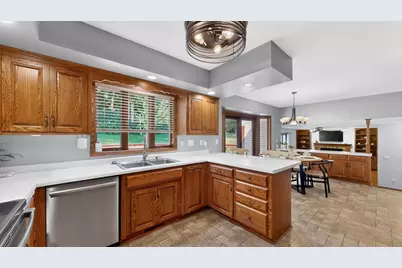 2217 Regent Lane SW, Rochester, MN 55902 - Photo 12