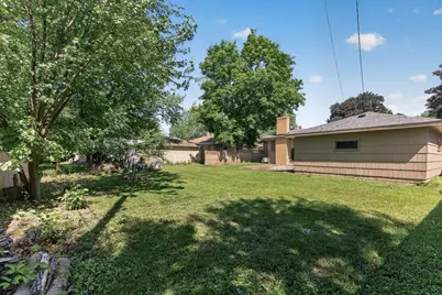 1056 Glenhill Road, Shoreview, MN 55126 - Photo 28
