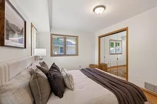 1056 Glenhill Rd, Shoreview, MN 55126 - Photo 16