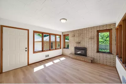 1056 Glenhill Road, Shoreview, MN 55126 - Photo 8