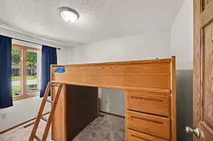 5654 Chatsworth St N, Shoreview, MN 55126 - Photo 24