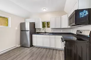 610 Park Ave, Sandstone, MN 55072 - Photo 2