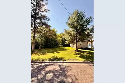 610 Park Avenue, Sandstone, MN 55072 - Photo 8
