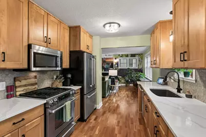 812 NE Main Street, Minneapolis, MN 55413 - Photo 14