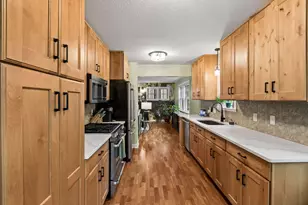 812 NE Main St, Minneapolis, MN 55413 - Photo 12