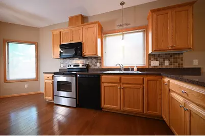 461 Roundhouse Street, Shakopee, MN 55379 - Photo 10