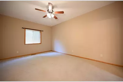 461 Roundhouse Street, Shakopee, MN 55379 - Photo 16