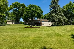 610 Woodland Dr, Fergus Falls, MN 56537 - Photo 24