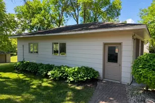 610 Woodland Dr, Fergus Falls, MN 56537 - Photo 52