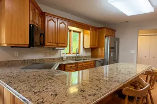 610 Woodland Dr, Fergus Falls, MN 56537 - Photo 12
