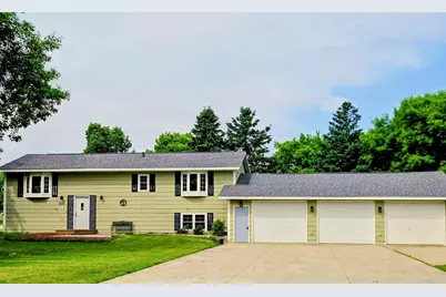 206 Pine Street SW, New London, MN 56273 - Photo 2