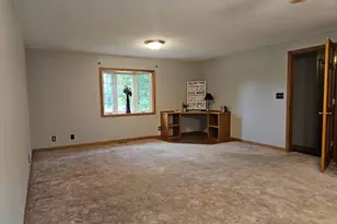 206 Pine St SW, New London, MN 56273 - Photo 18