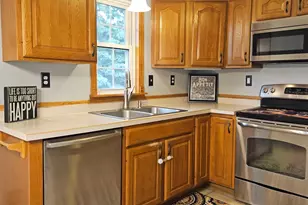 206 Pine St SW, New London, MN 56273 - Photo 14