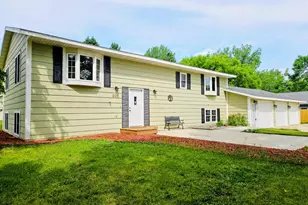 206 Pine St SW, New London, MN 56273 - Photo 1