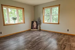 206 Pine St SW, New London, MN 56273 - Photo 10