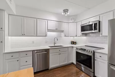 7200 York Avenue S #126, Edina, MN 55435 - Photo 10