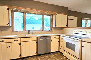 505 E 3rd St, Morris, MN 56267 - Photo 14