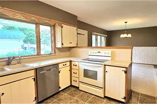 505 E 3rd St, Morris, MN 56267 - Photo 12