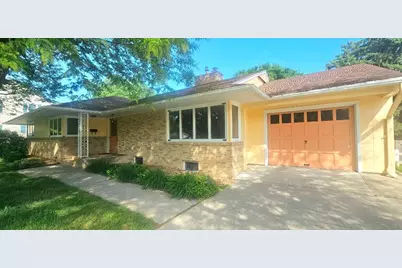 505 E 3rd Street, Morris, MN 56267 - Photo 2