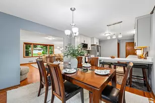 1866 Sterling Ave N, Maplewood, MN 55109 - Photo 8