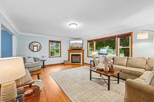 1866 Sterling Ave N, Maplewood, MN 55109 - Photo 4