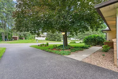 1866 Sterling Avenue N, Maplewood, MN 55109 - Photo 60
