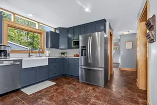 323 NW 11th St, Grand Rapids, MN 55744 - Photo 12