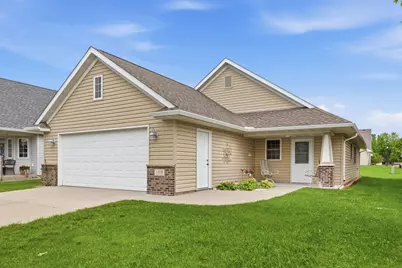 169 Summerset Lane SE, Hutchinson, MN 55350 - Photo 1