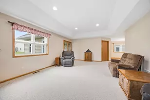 169 Summerset Ln SE, Hutchinson, MN 55350 - Photo 10