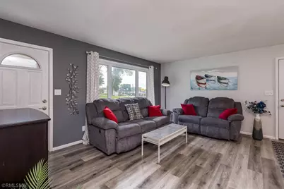 904 Mayvis Boulevard, Mankato, MN 56001 - Photo 6