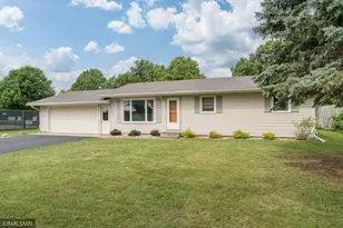904 Mayvis Blvd, Mankato, MN 56001 - Photo 1