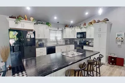 408 N Main Street, Hendricks, MN 56136 - Photo 4