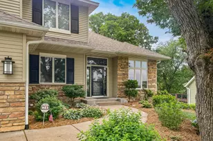 1120 10th St N, Hudson, WI 54016 - Photo 2