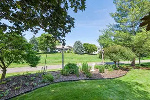 612 Butler Dr, Belle Plaine, MN 56011 - Photo 4