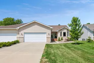612 Butler Dr, Belle Plaine, MN 56011 - Photo 1