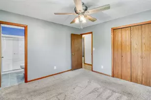 2206 Chancery St S, Moorhead, MN 56560 - Photo 18