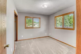 2206 Chancery St S, Moorhead, MN 56560 - Photo 22