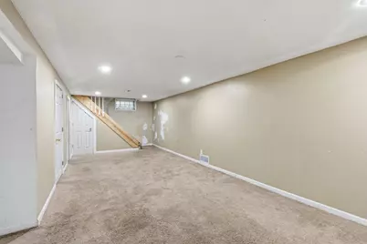 1450 Sandhurst Avenue E, Maplewood, MN 55109 - Photo 12