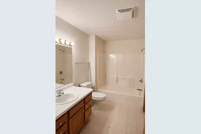 913 Richland Avenue SW, Willmar, MN 56201 - Photo 12