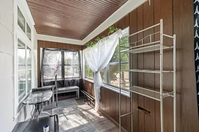 1062 Minnehaha Avenue E, Saint Paul, MN 55106 - Photo 2