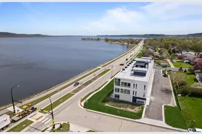 907 N Lakeshore Drive #305, Lake City, MN 55041 - Photo 2