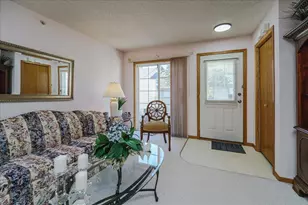 2775 W Ranchview Ln N, Plymouth, MN 55447 - Photo 4