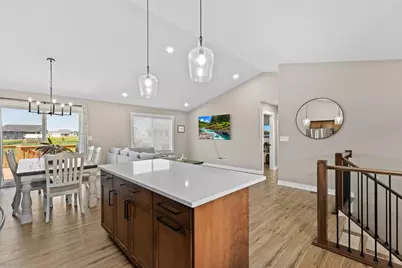 1805 12th Avenue NE, Austin, MN 55912 - Photo 8