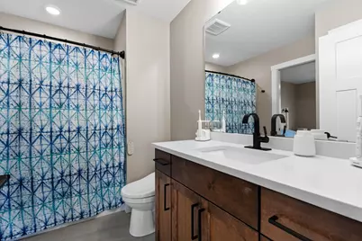 1805 12th Avenue NE, Austin, MN 55912 - Photo 12