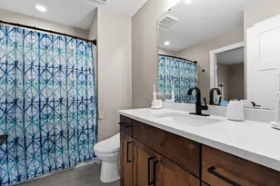 1805 12th Ave NE, Austin, MN 55912 - Photo 12