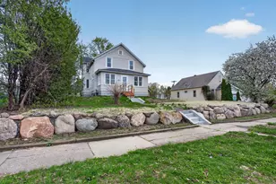 1806 Sherwood Ave, Saint Paul, MN 55119 - Photo 2