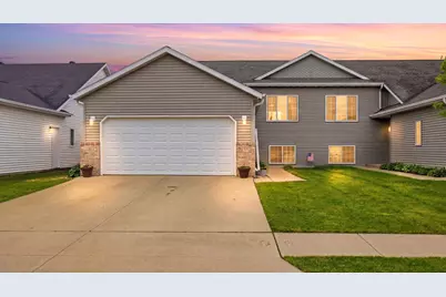 1551 34th Avenue S, Moorhead, MN 56560 - Photo 2